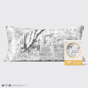 Kitsch x Wonder Woman Satin Pillowcase in Comic Print - King